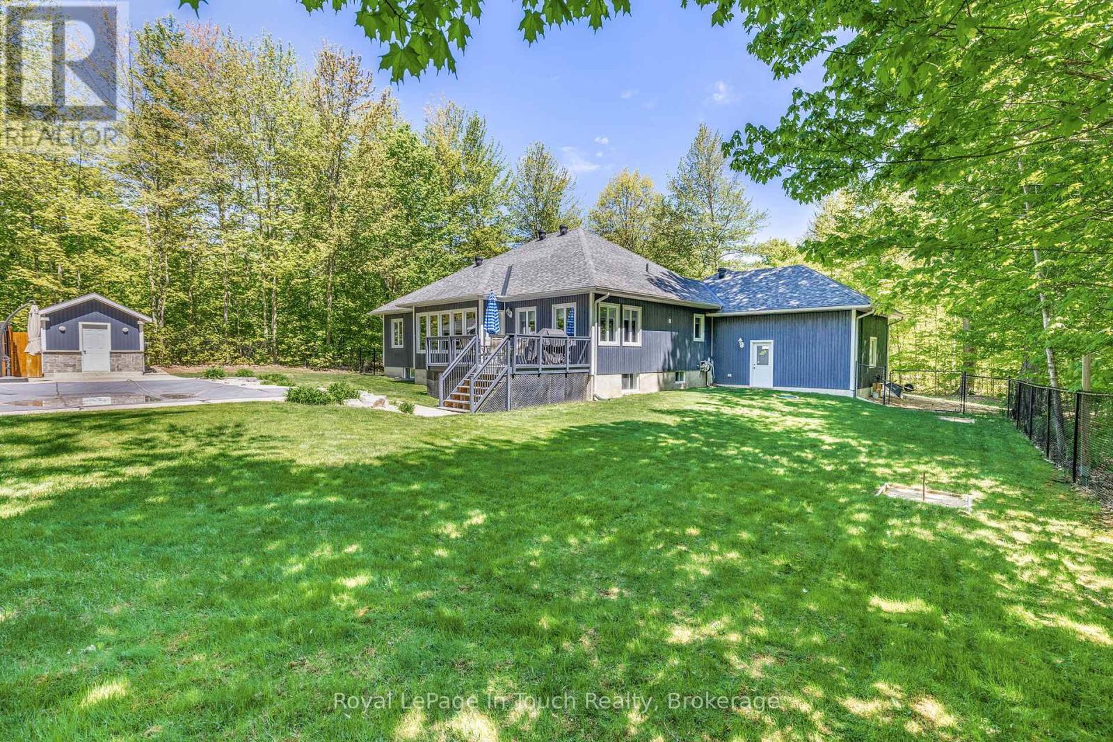 












3 COPELAND CREEK DRIVE

,
Tiny,




Ontario
L9M0M3

