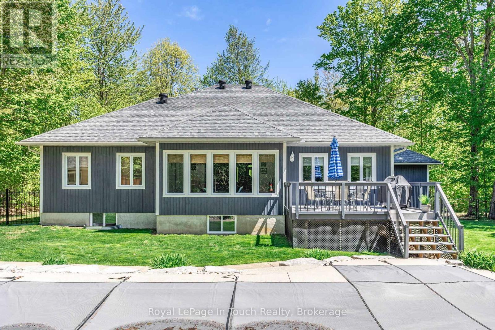 












3 COPELAND CREEK DRIVE

,
Tiny,




Ontario
L9M0M3

