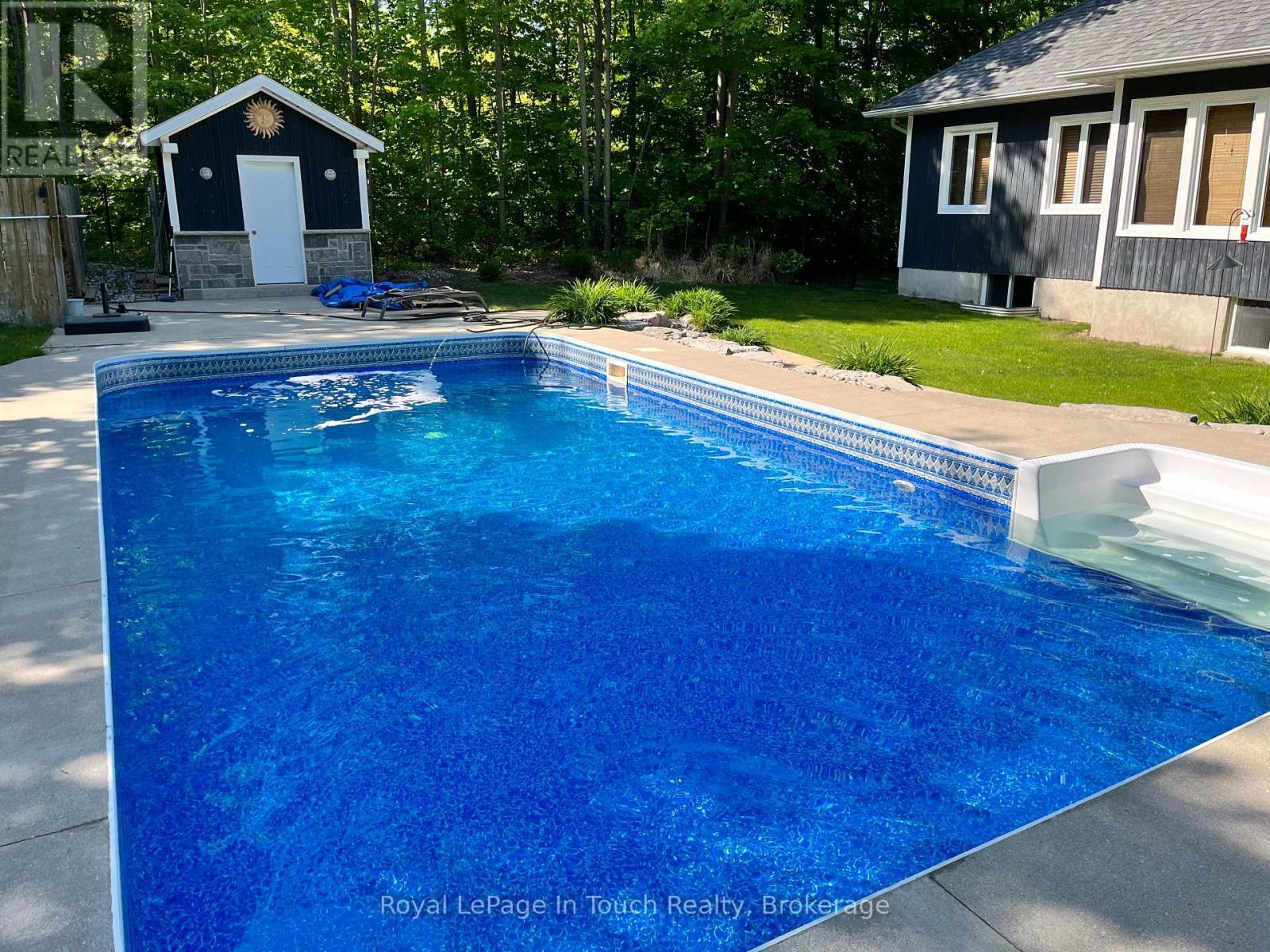 












3 COPELAND CREEK DRIVE

,
Tiny,




Ontario
L9M0M3

