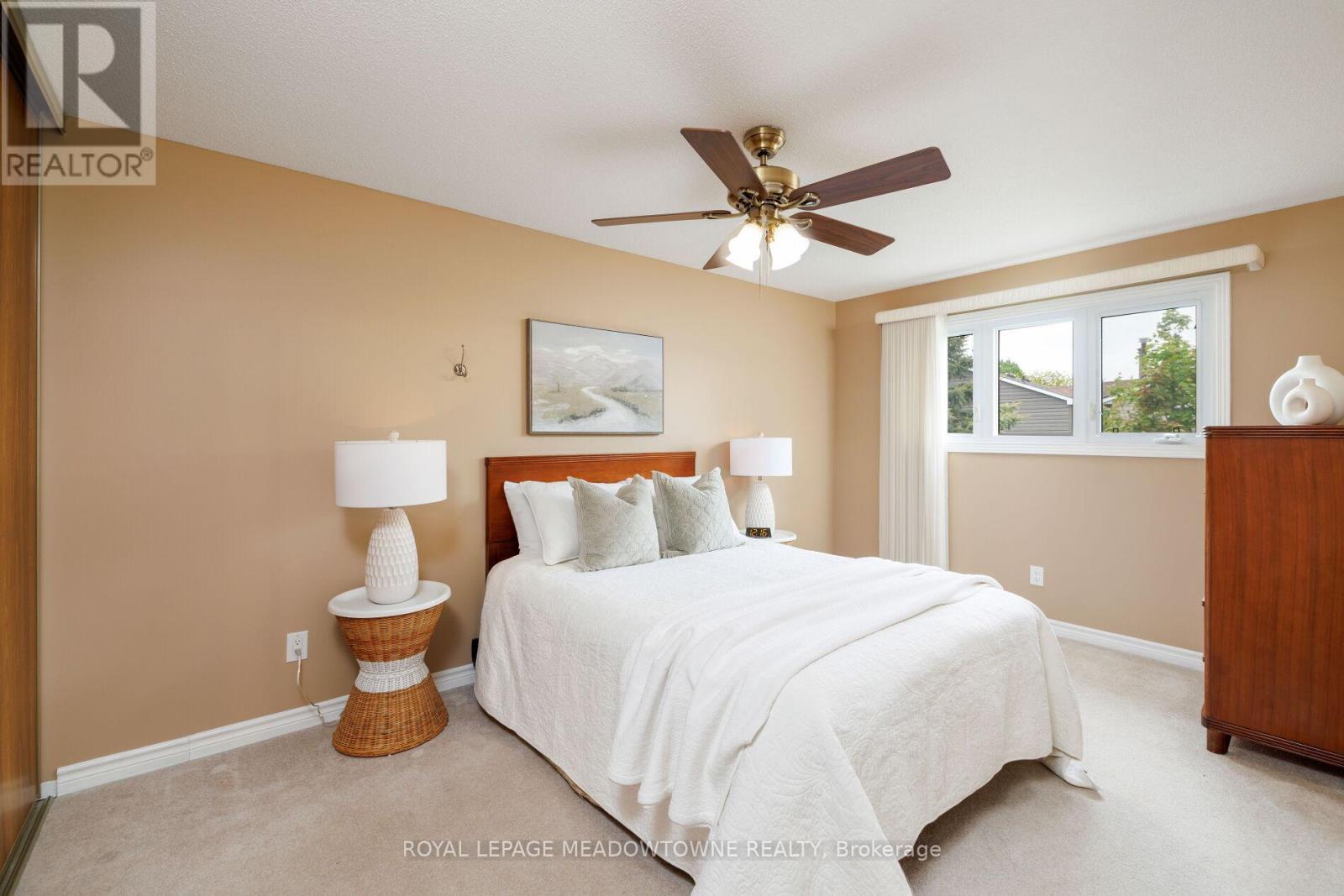 












521 VANIER DRIVE

,
Milton,




Ontario
L9T4S3

