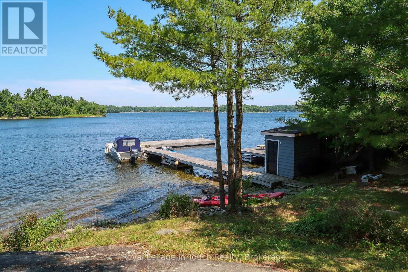 












15052 GEORGIAN BAY SHORE

,
Georgian Bay (Baxter),




Ontario
P0E1E0

