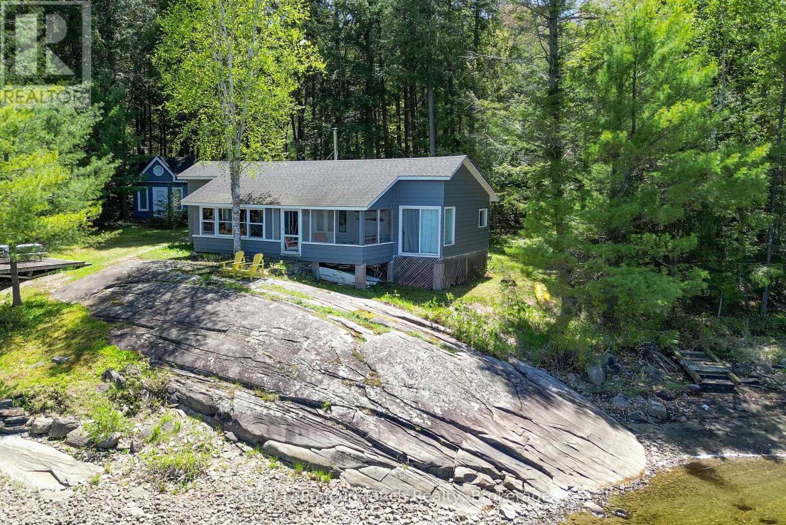 












15052 GEORGIAN BAY SHORE

,
Georgian Bay (Baxter),




Ontario
P0E1E0

