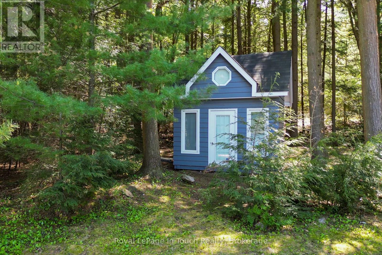 












15052 GEORGIAN BAY SHORE

,
Georgian Bay (Baxter),




Ontario
P0E1E0

