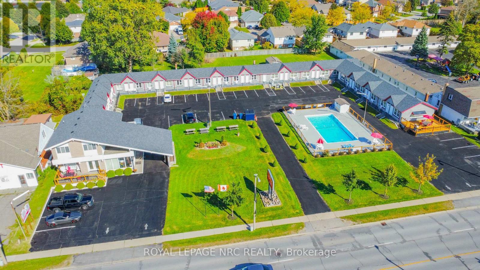 












7895 LUNDY'S LANE

,
Niagara Falls (Ascot),




Ontario
L2H1H3

