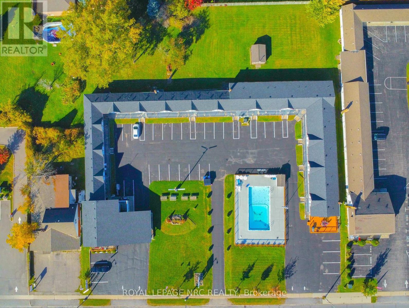 












7895 LUNDY'S LANE

,
Niagara Falls (Ascot),




Ontario
L2H1H3

