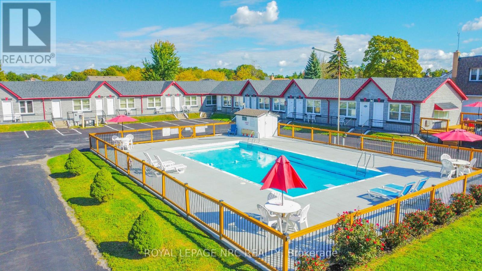 












7895 LUNDY'S LANE

,
Niagara Falls (Ascot),




Ontario
L2H1H3

