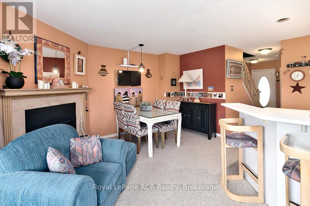 












UNIT #32 - 162 SETTLERS WAY

,
Blue Mountains,




Ontario
L9Y0M4

