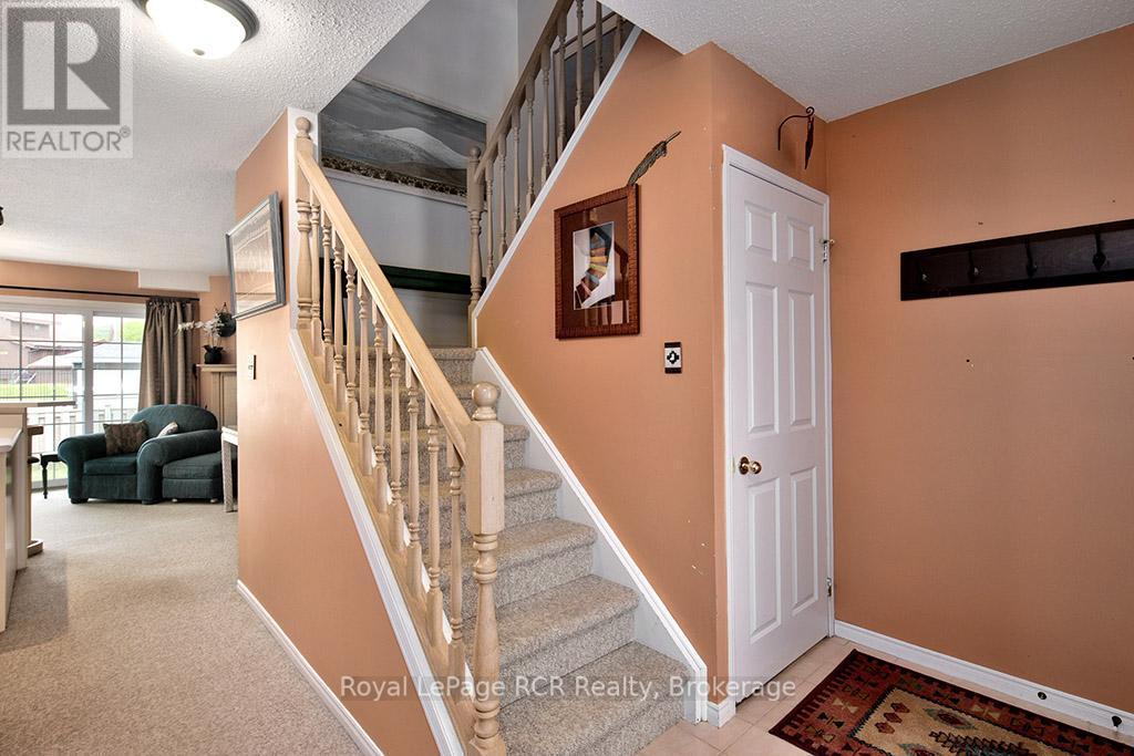 












UNIT #32 - 162 SETTLERS WAY

,
Blue Mountains,




Ontario
L9Y0M4

