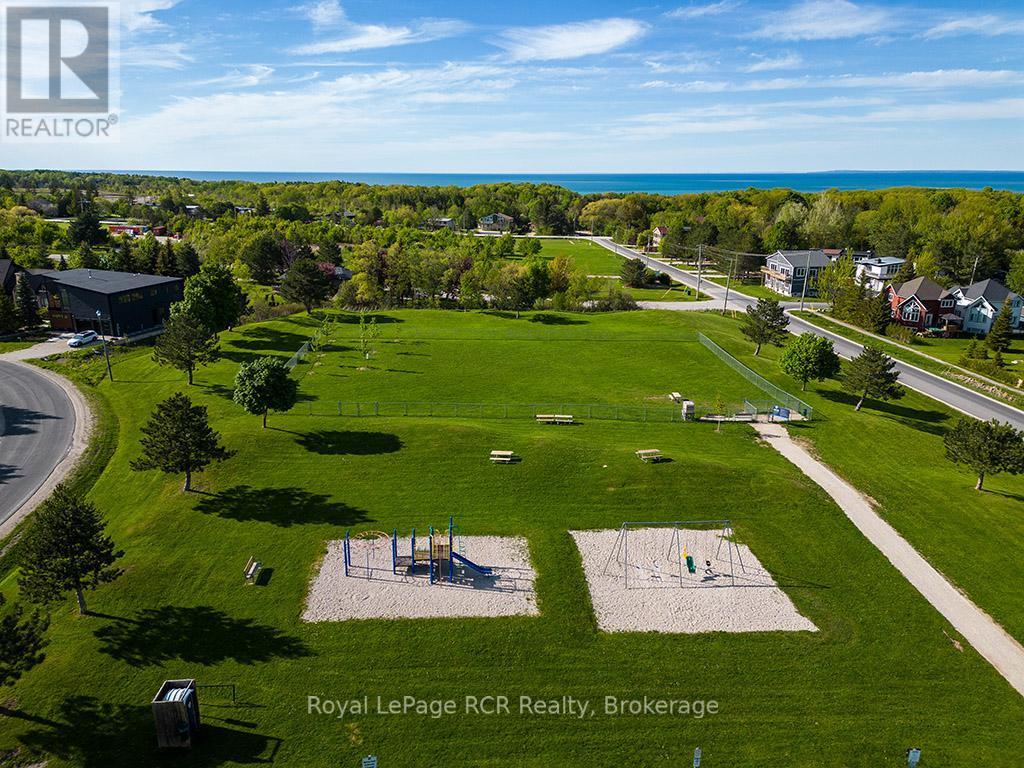 












UNIT #32 - 162 SETTLERS WAY

,
Blue Mountains,




Ontario
L9Y0M4

