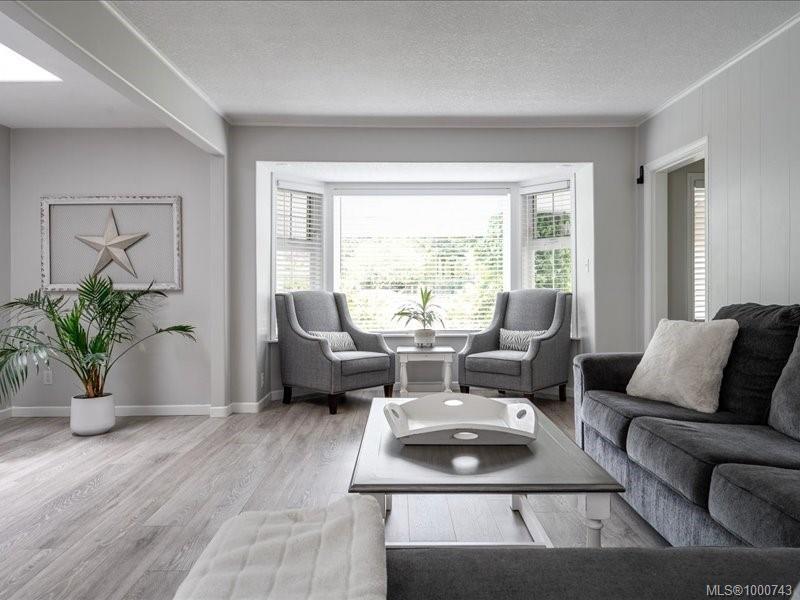 









521


Arbutus

St,
Qualicum Beach,




BC
V9K 1K8

