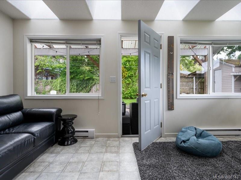 









521


Arbutus

St,
Qualicum Beach,




BC
V9K 1K8

