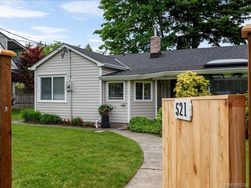 









521


Arbutus

St,
Qualicum Beach,




BC
V9K 1K8

