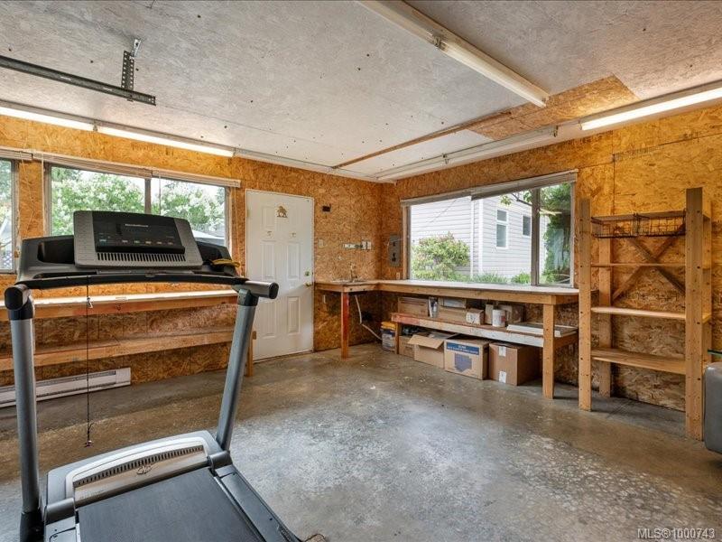 









521


Arbutus

St,
Qualicum Beach,




BC
V9K 1K8

