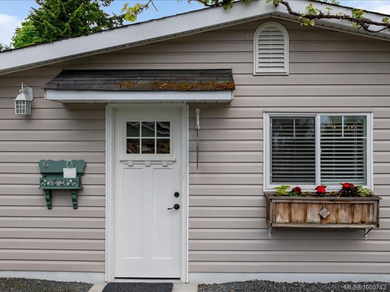 









521


Arbutus

St,
Qualicum Beach,




BC
V9K 1K8

