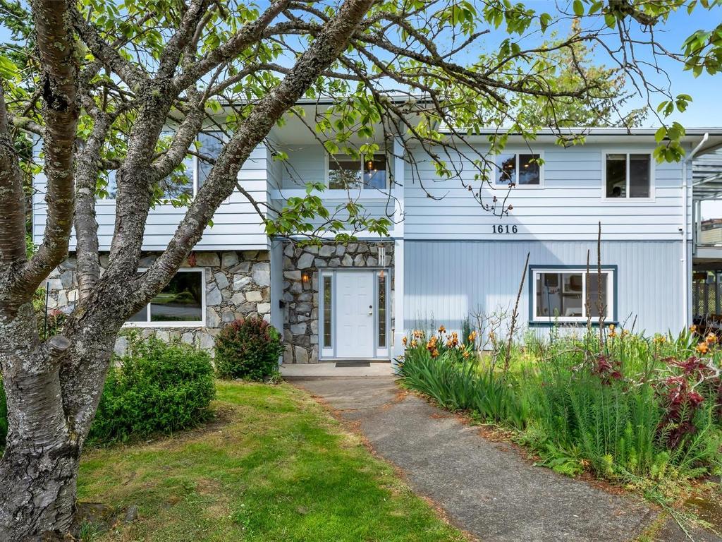 









1616


Sarita

Pl,
Saanich,




BC
V8N 3J4

