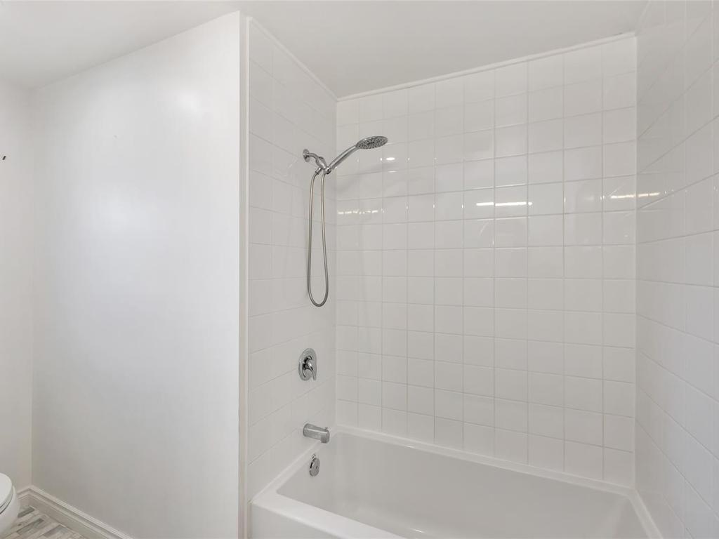 









1616


Sarita

Pl,
Saanich,




BC
V8N 3J4

