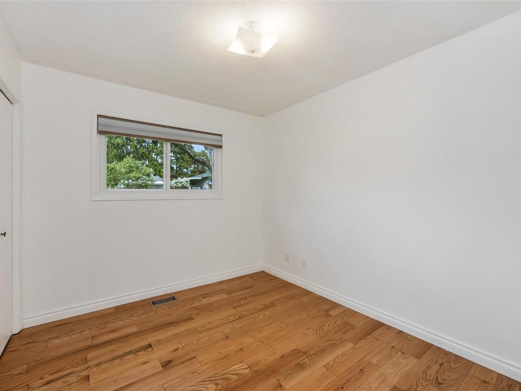 









1616


Sarita

Pl,
Saanich,




BC
V8N 3J4

