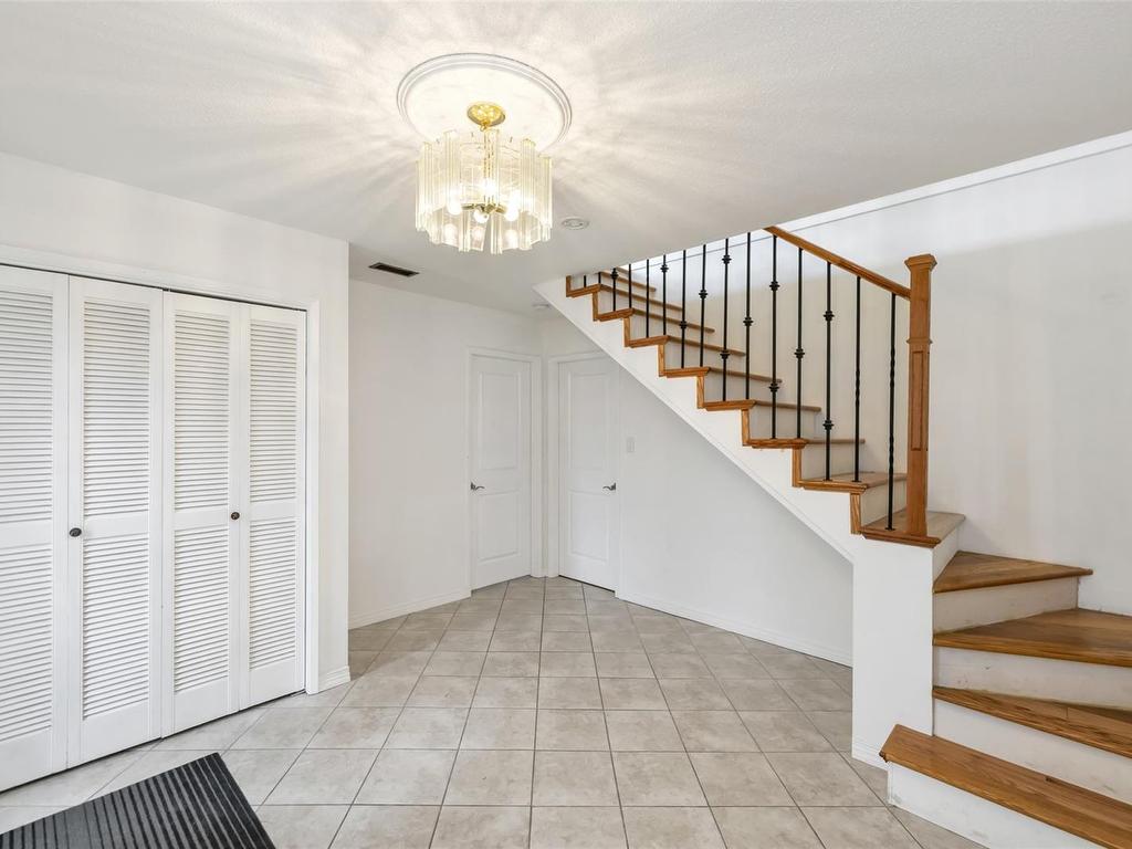 









1616


Sarita

Pl,
Saanich,




BC
V8N 3J4

