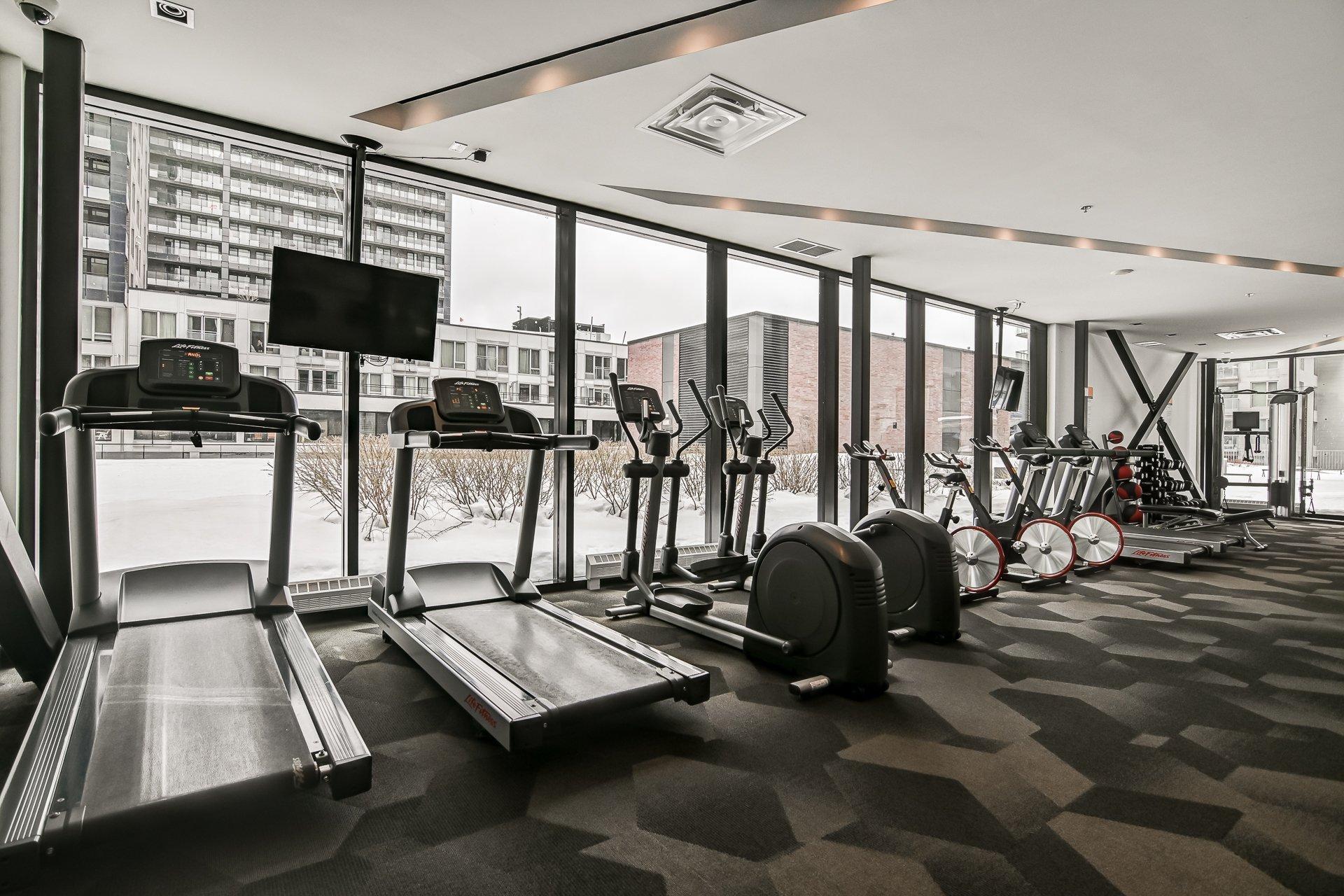 









235


Rue Peel

, 415,
Montréal (Le Sud-Ouest),




QC
H3C2G6

