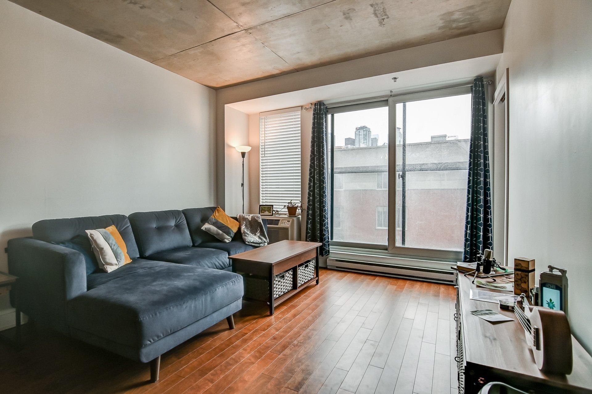 









235


Rue Peel

, 415,
Montréal (Le Sud-Ouest),




QC
H3C2G6

