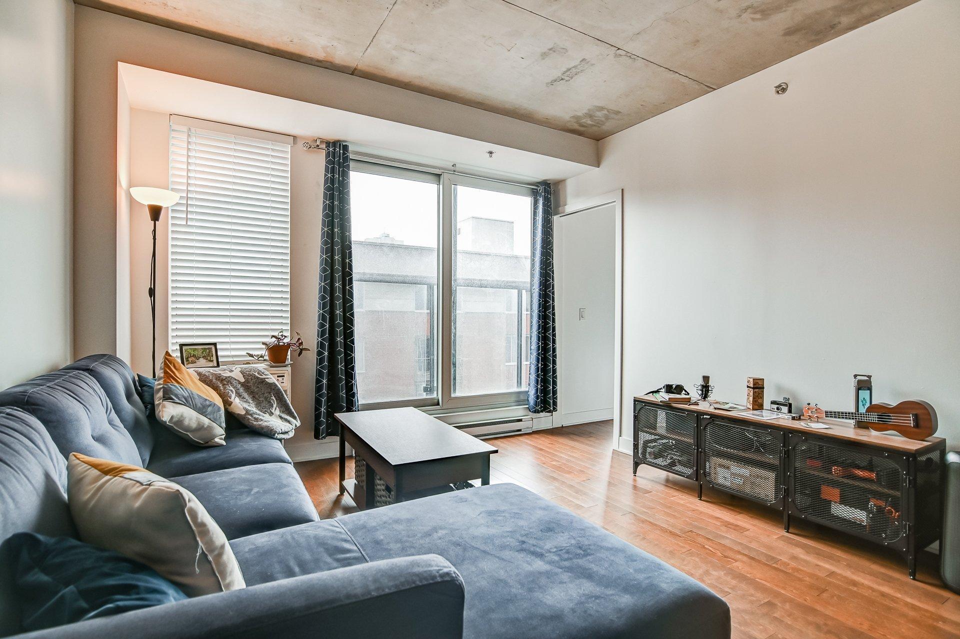 









235


Rue Peel

, 415,
Montréal (Le Sud-Ouest),




QC
H3C2G6

