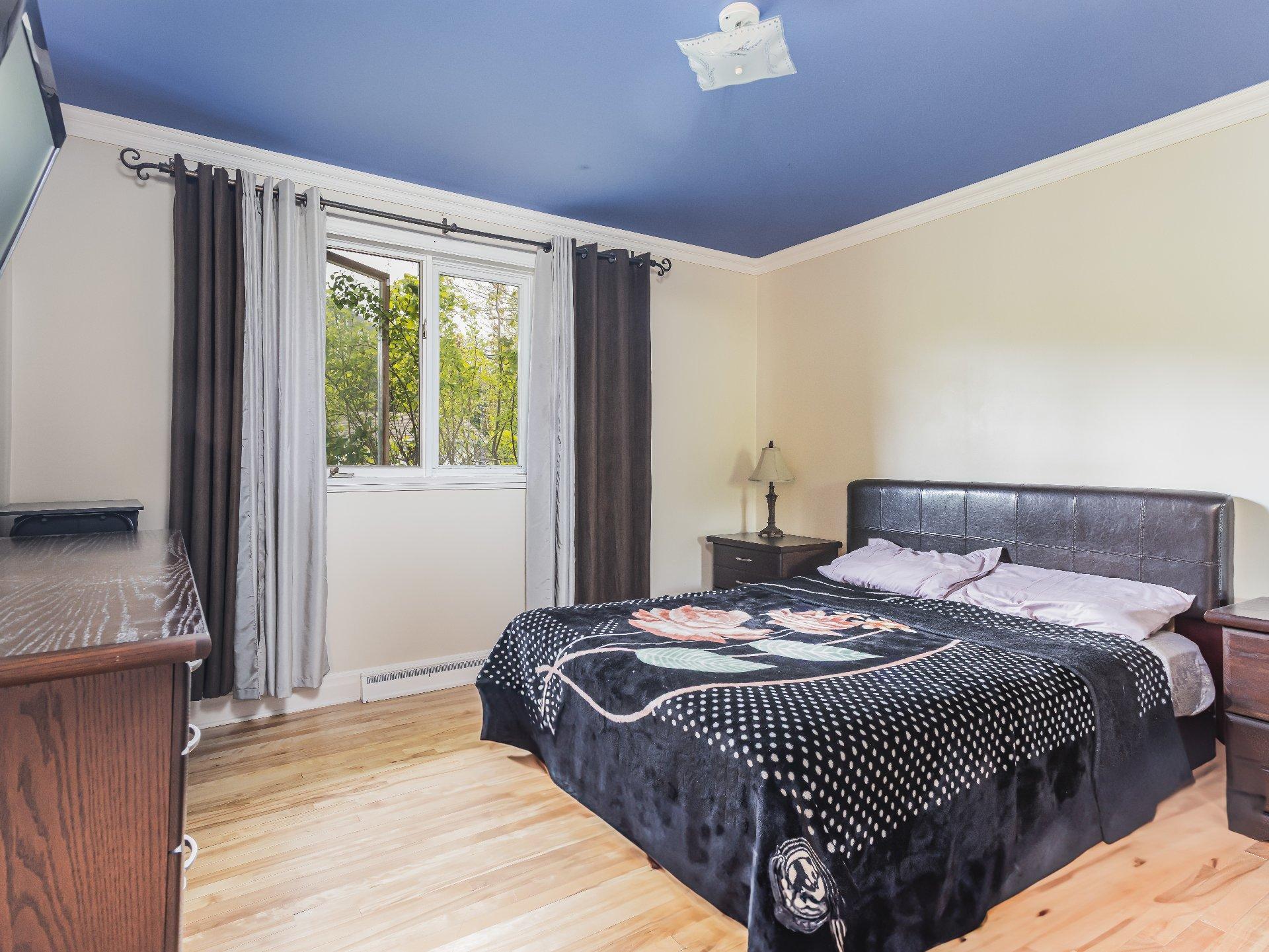 









3450


Rue des Bois

,
Québec (Sainte-Foy/Sillery/Cap-Rouge),




QC
G1X2L4

