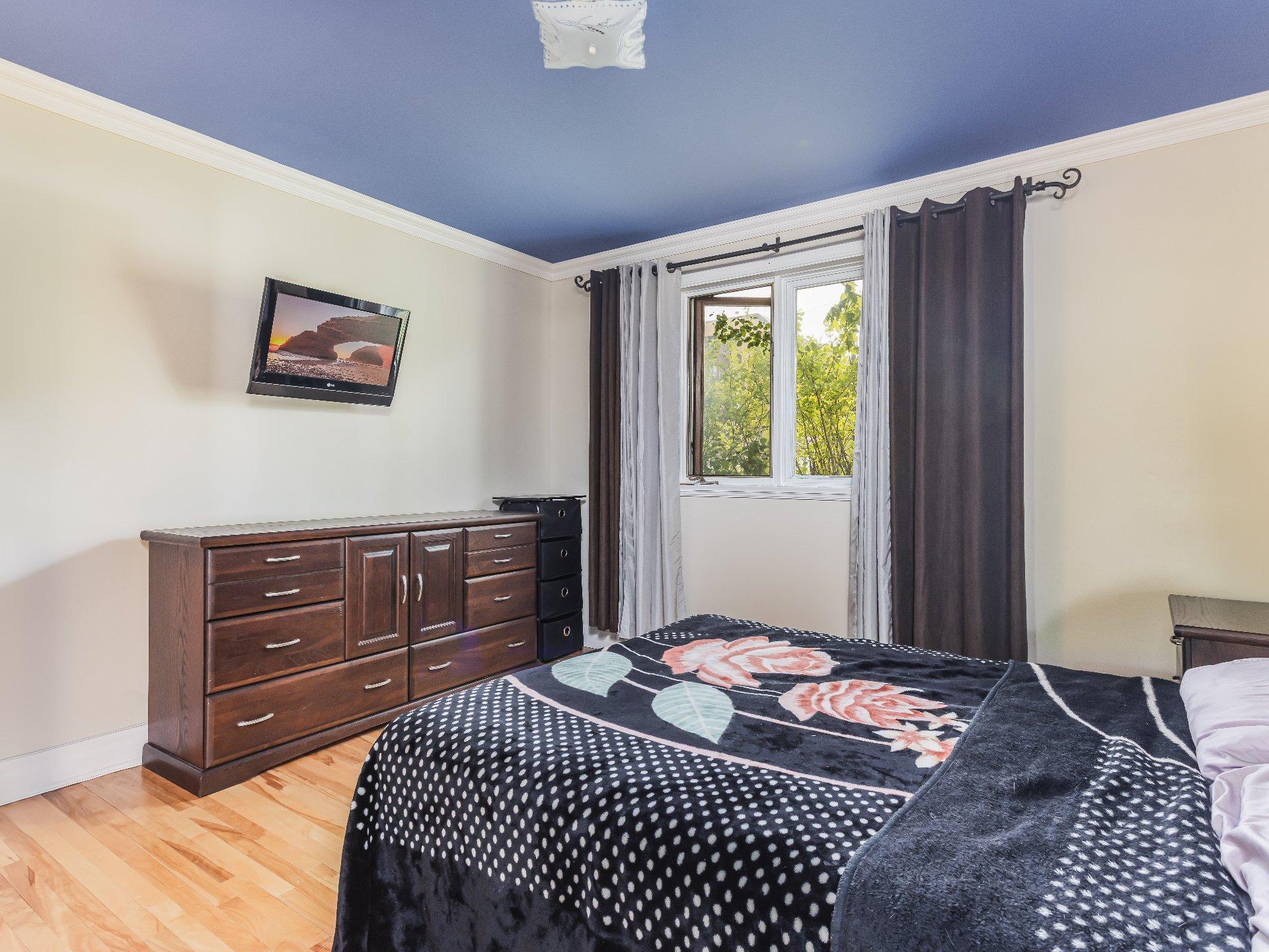 









3450


Rue des Bois

,
Québec (Sainte-Foy/Sillery/Cap-Rouge),




QC
G1X2L4

