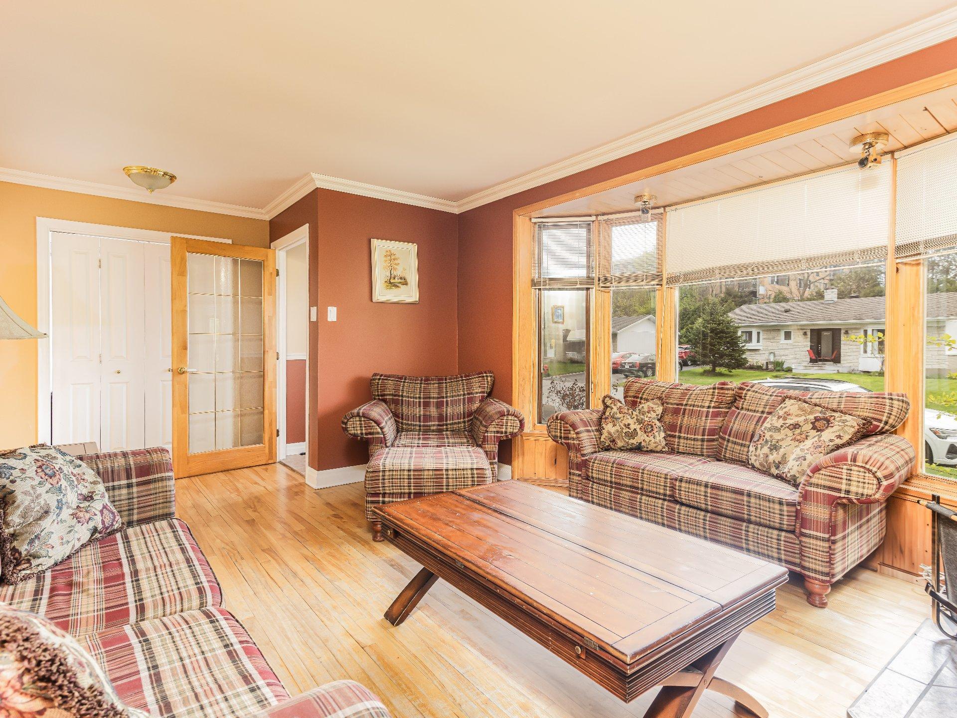 









3450


Rue des Bois

,
Québec (Sainte-Foy/Sillery/Cap-Rouge),




QC
G1X2L4

