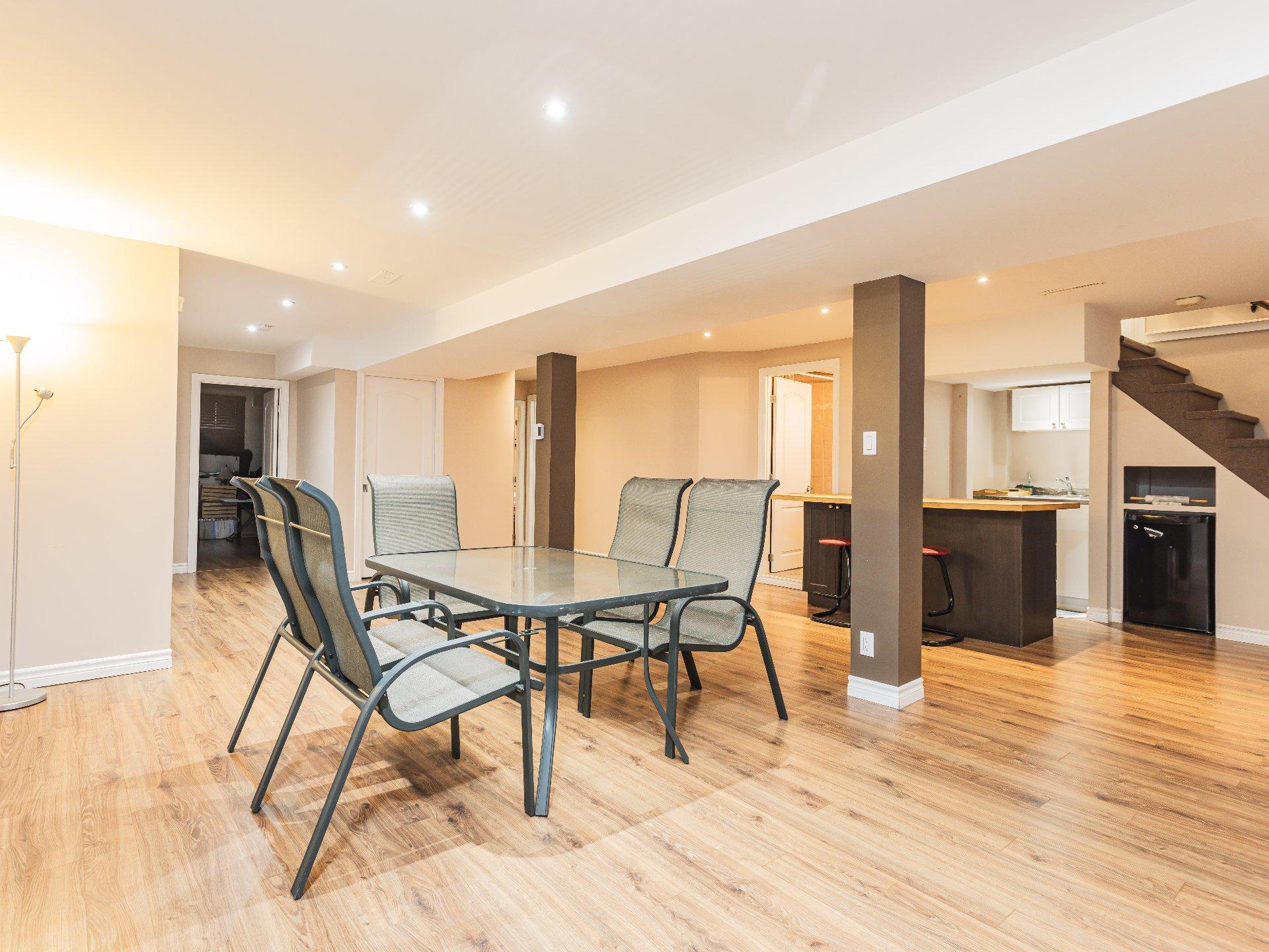 









3450


Rue des Bois

,
Québec (Sainte-Foy/Sillery/Cap-Rouge),




QC
G1X2L4


