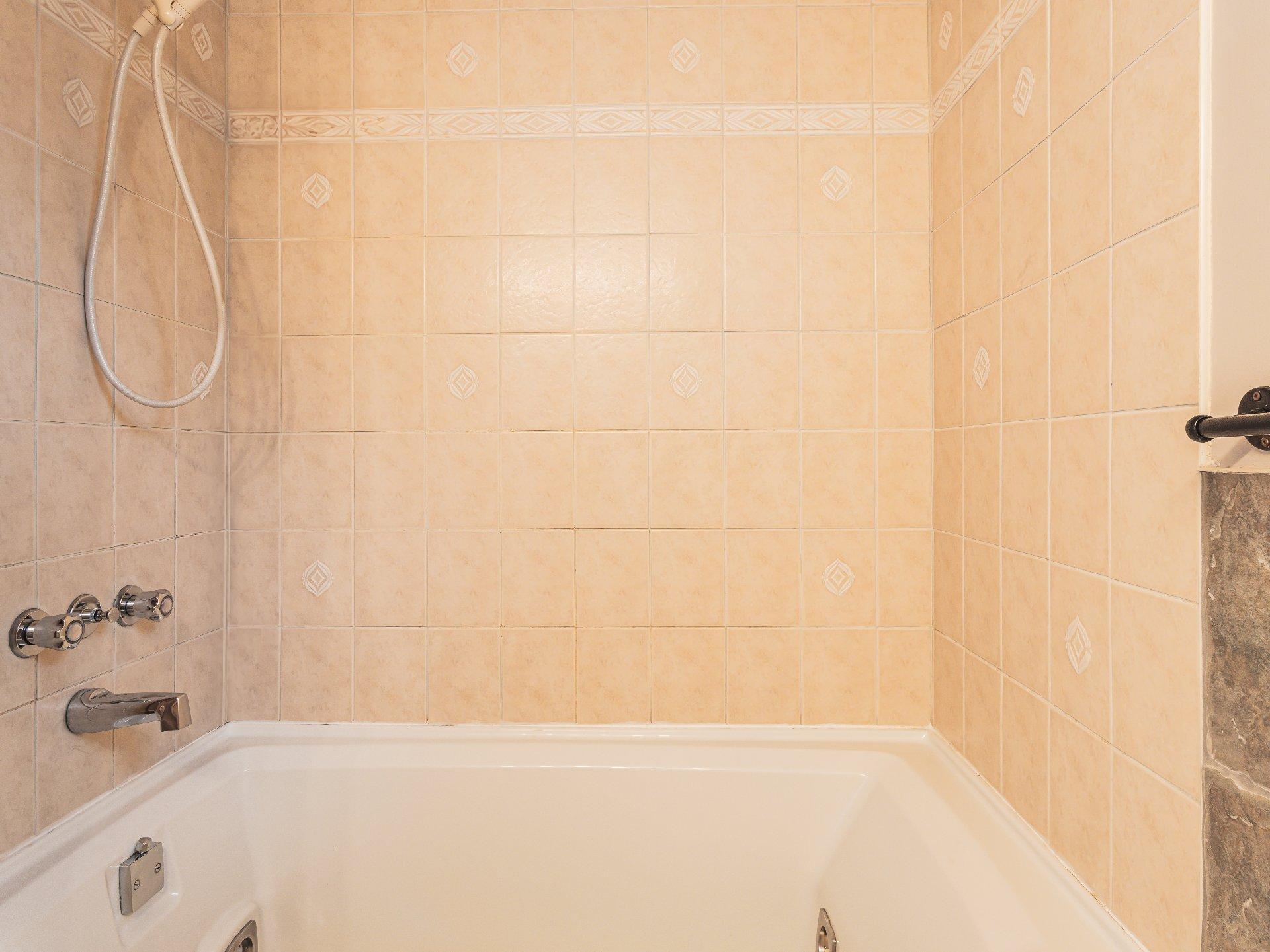 









3450


Rue des Bois

,
Québec (Sainte-Foy/Sillery/Cap-Rouge),




QC
G1X2L4

