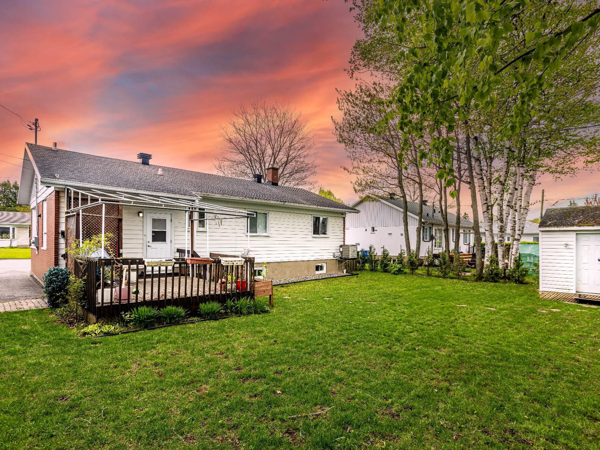 









3450


Rue des Bois

,
Québec (Sainte-Foy/Sillery/Cap-Rouge),




QC
G1X2L4

