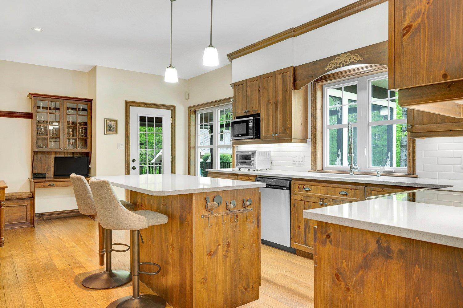 









746


Crois. Adèle

,
Prévost,




QC
J0R1T0

