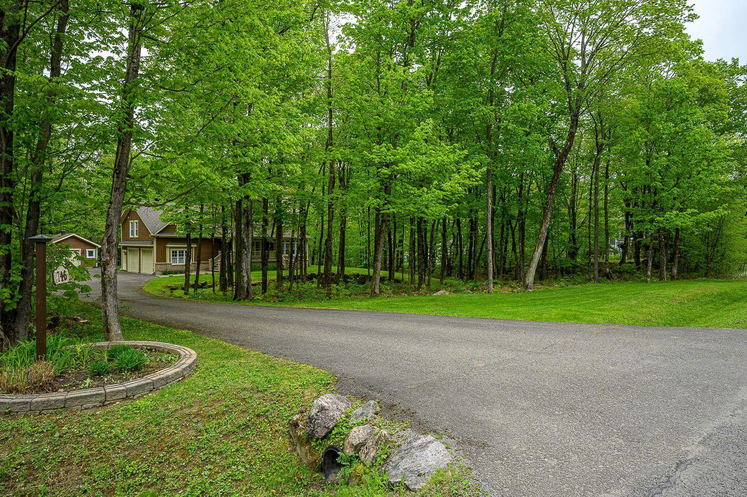 









746


Crois. Adèle

,
Prévost,




QC
J0R1T0


