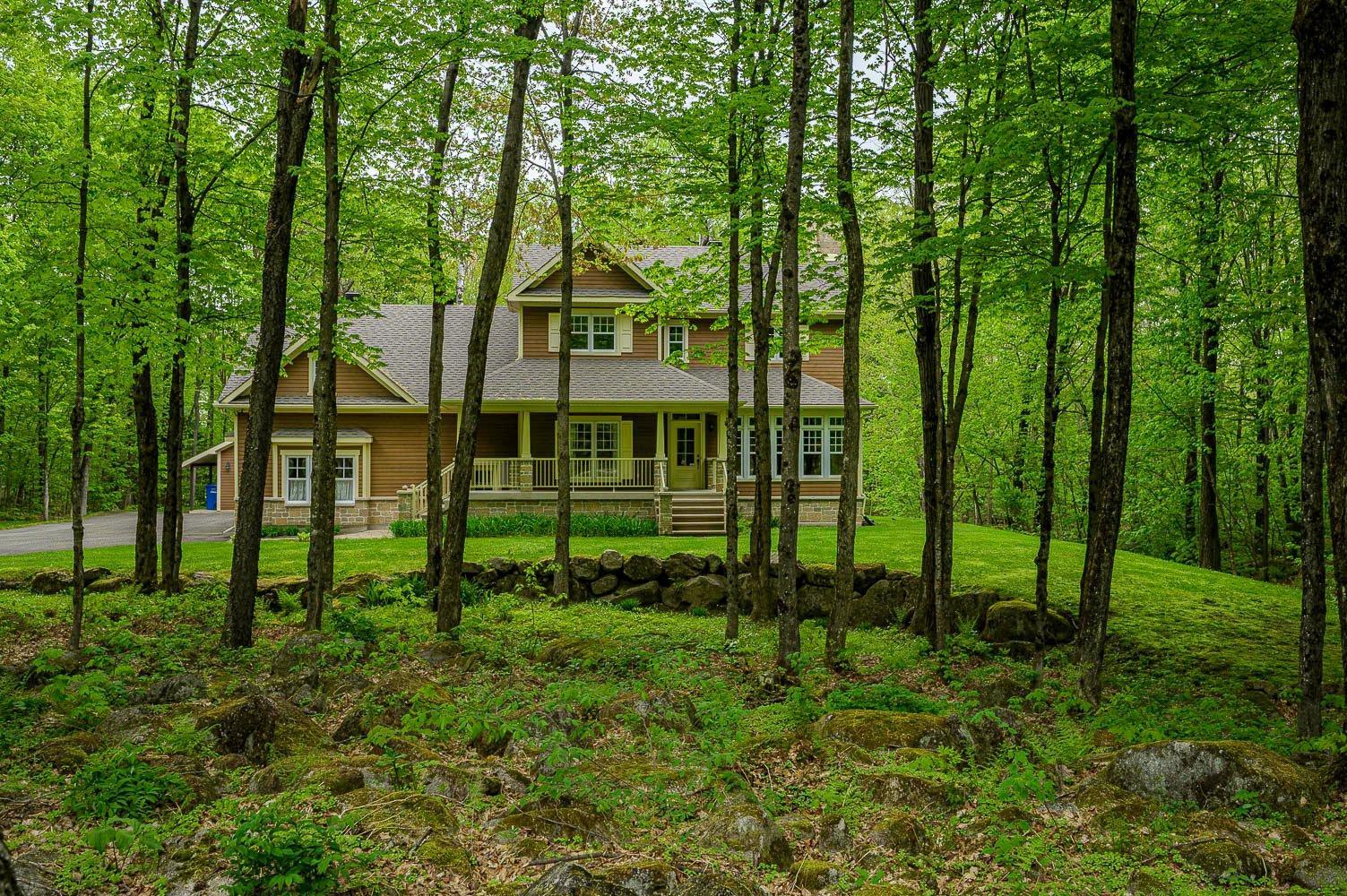 









746


Crois. Adèle

,
Prévost,




QC
J0R1T0

