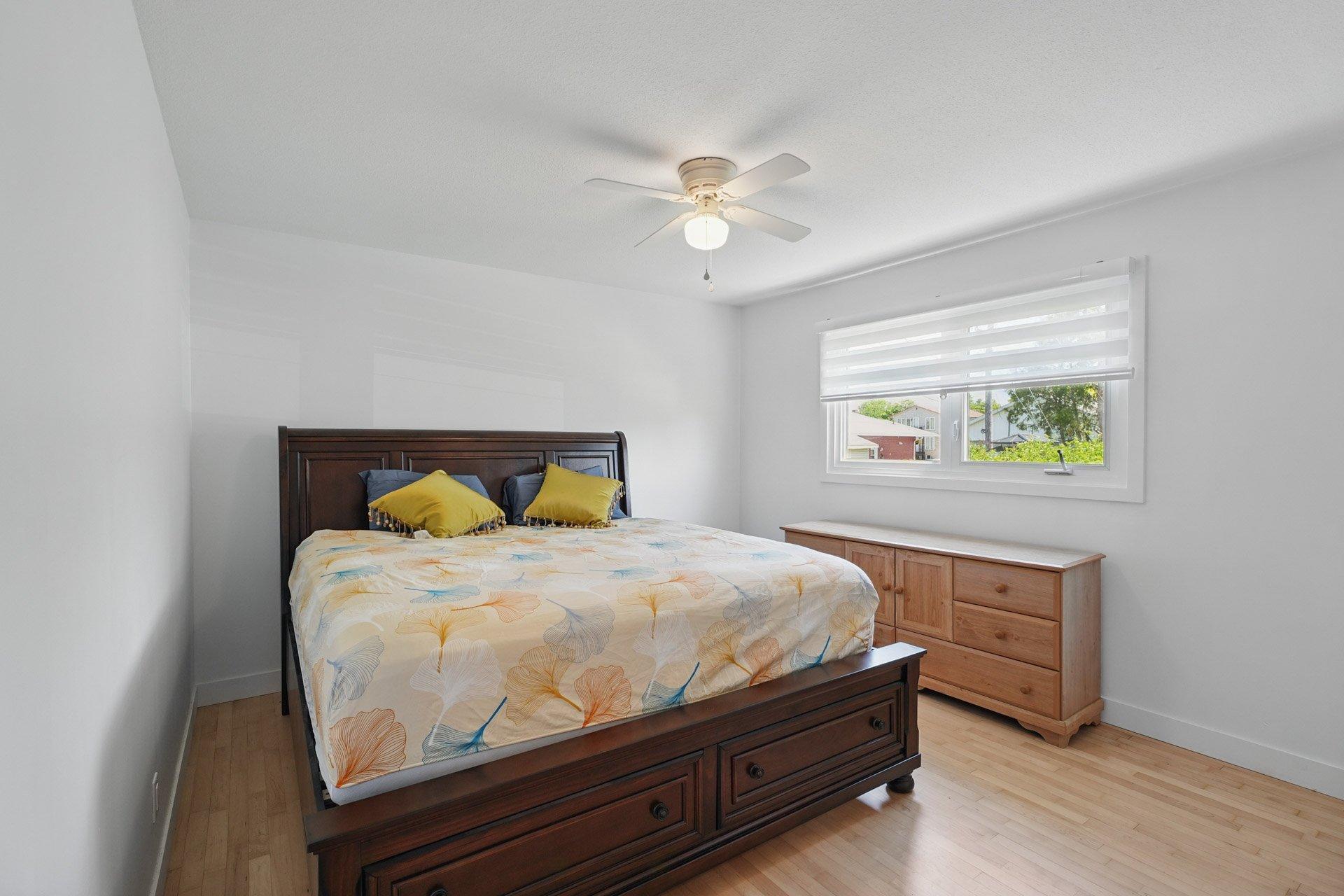 









274


Rue Laviolette

,
Gatineau (Gatineau),




QC
J8P5Y9

