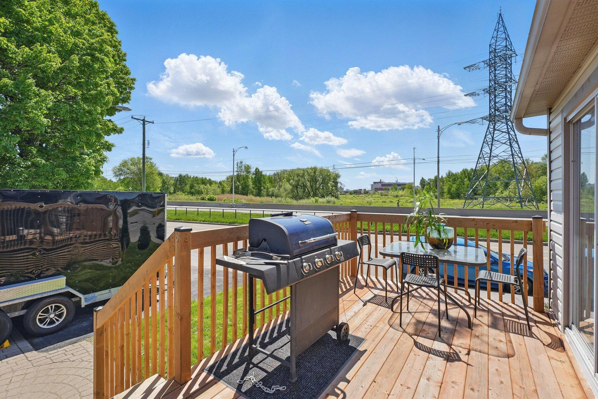 









274


Rue Laviolette

,
Gatineau (Gatineau),




QC
J8P5Y9

