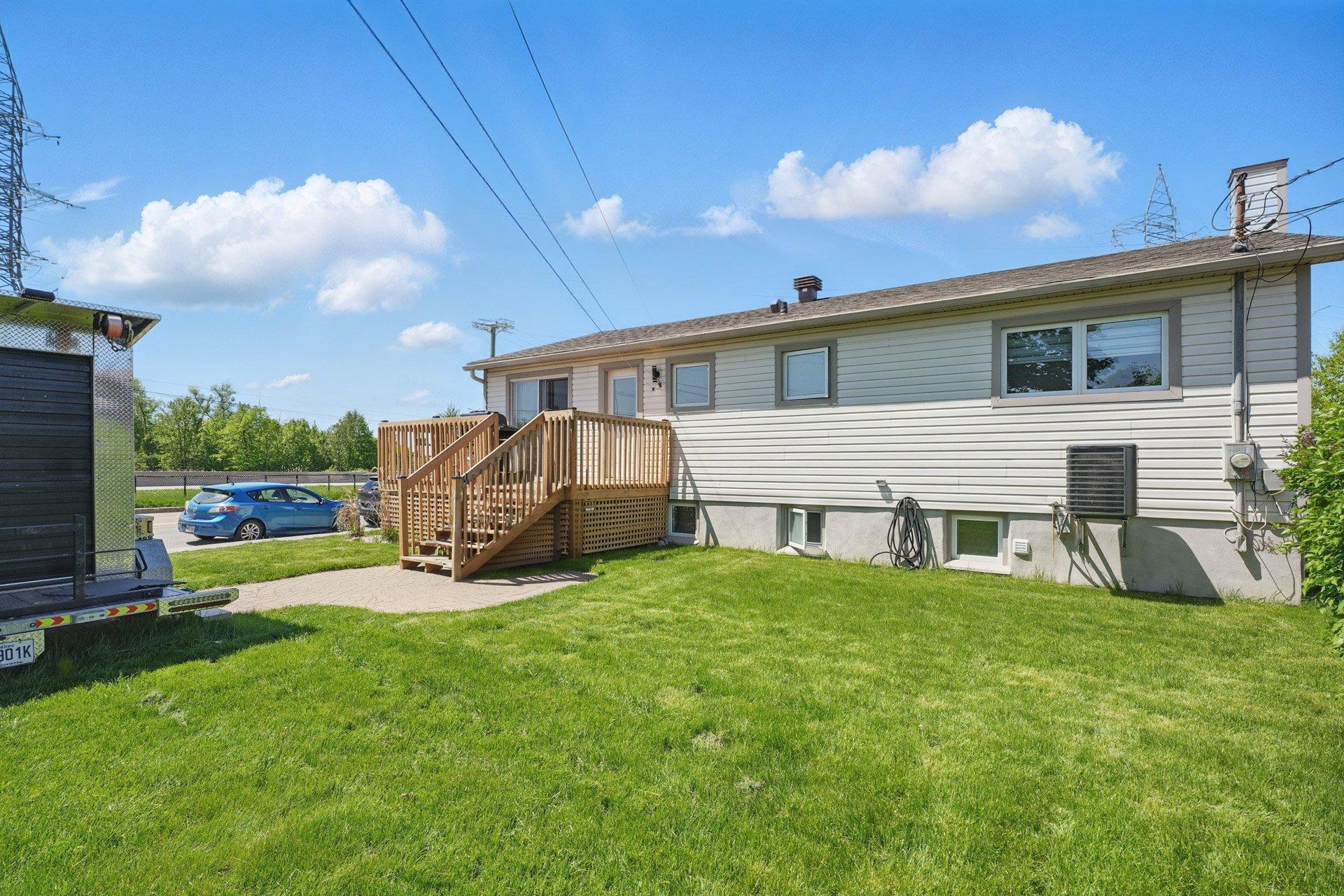 









274


Rue Laviolette

,
Gatineau (Gatineau),




QC
J8P5Y9

