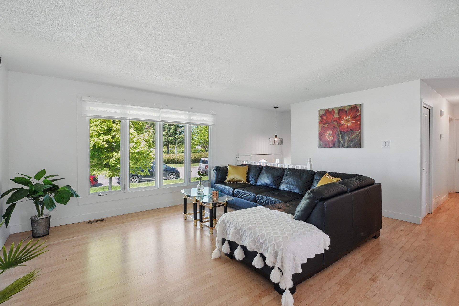 









274


Rue Laviolette

,
Gatineau (Gatineau),




QC
J8P5Y9

