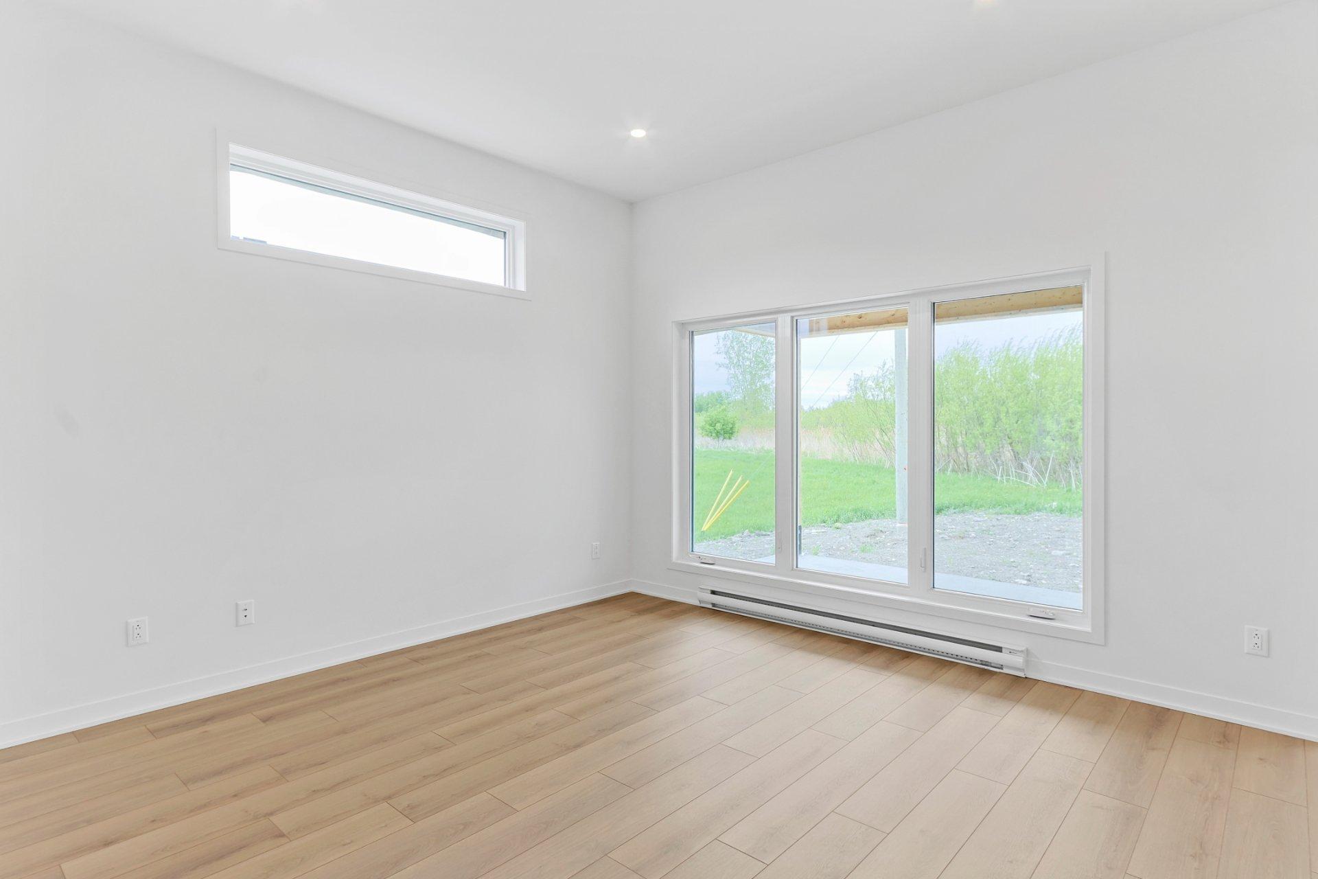 









231


Rue de la Barrière

,
Salaberry-de-Valleyfield,




QC
J6T6H9

