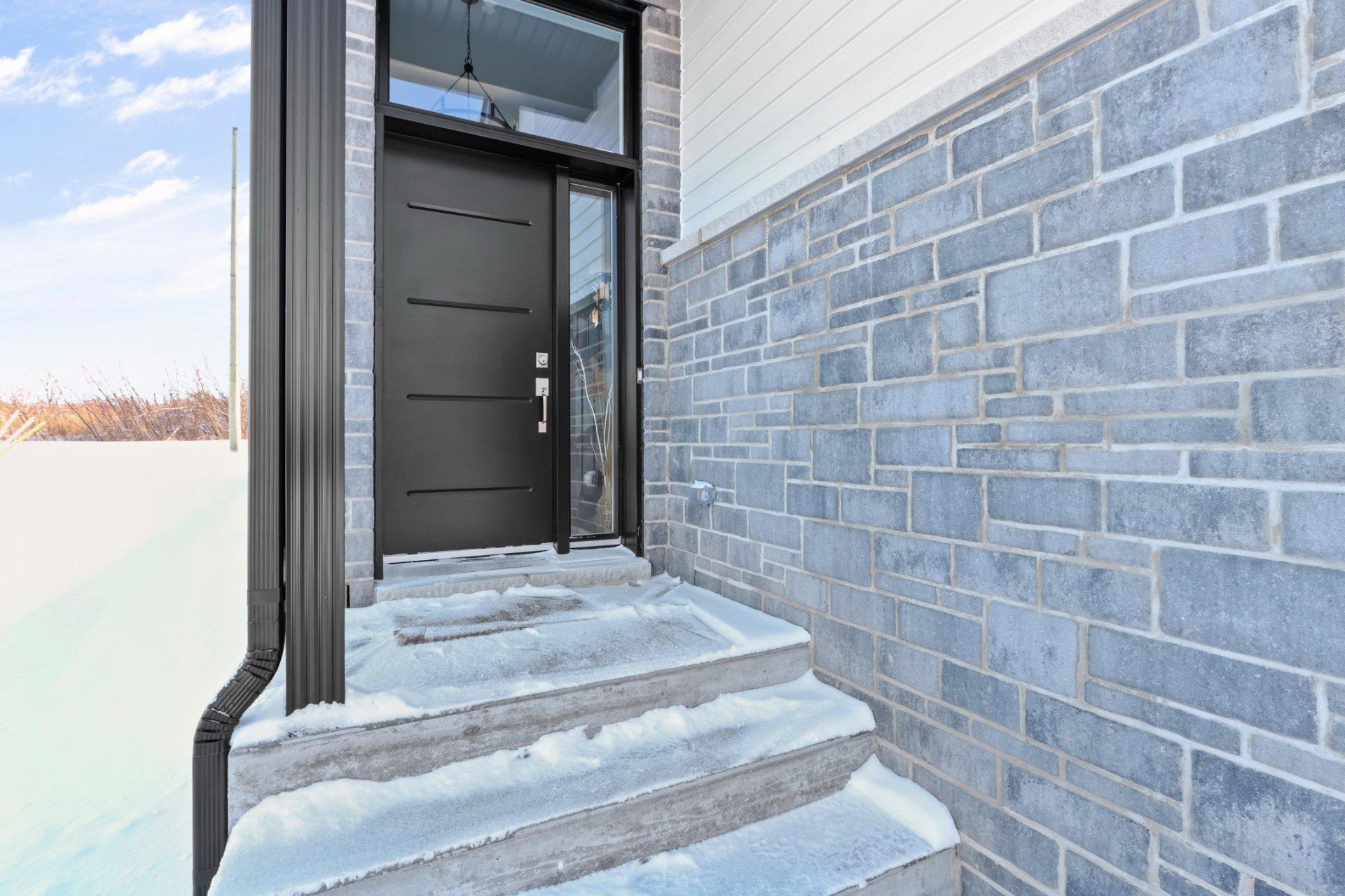 









233


Rue de la Barrière

,
Salaberry-de-Valleyfield,




QC
J6T6H9

