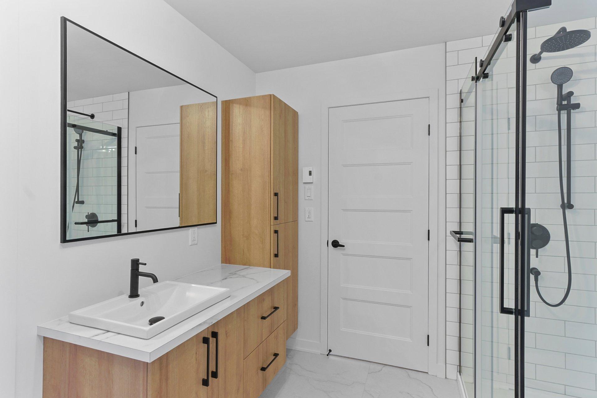 









247


Rue de la Barrière

,
Salaberry-de-Valleyfield,




QC
J6T6H9

