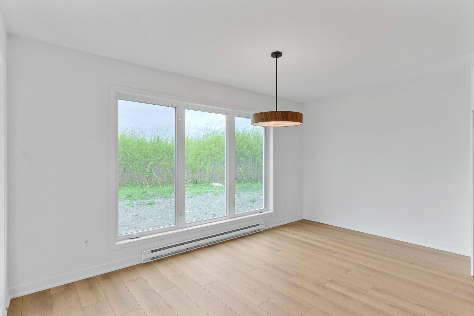 









247


Rue de la Barrière

,
Salaberry-de-Valleyfield,




QC
J6T6H9

