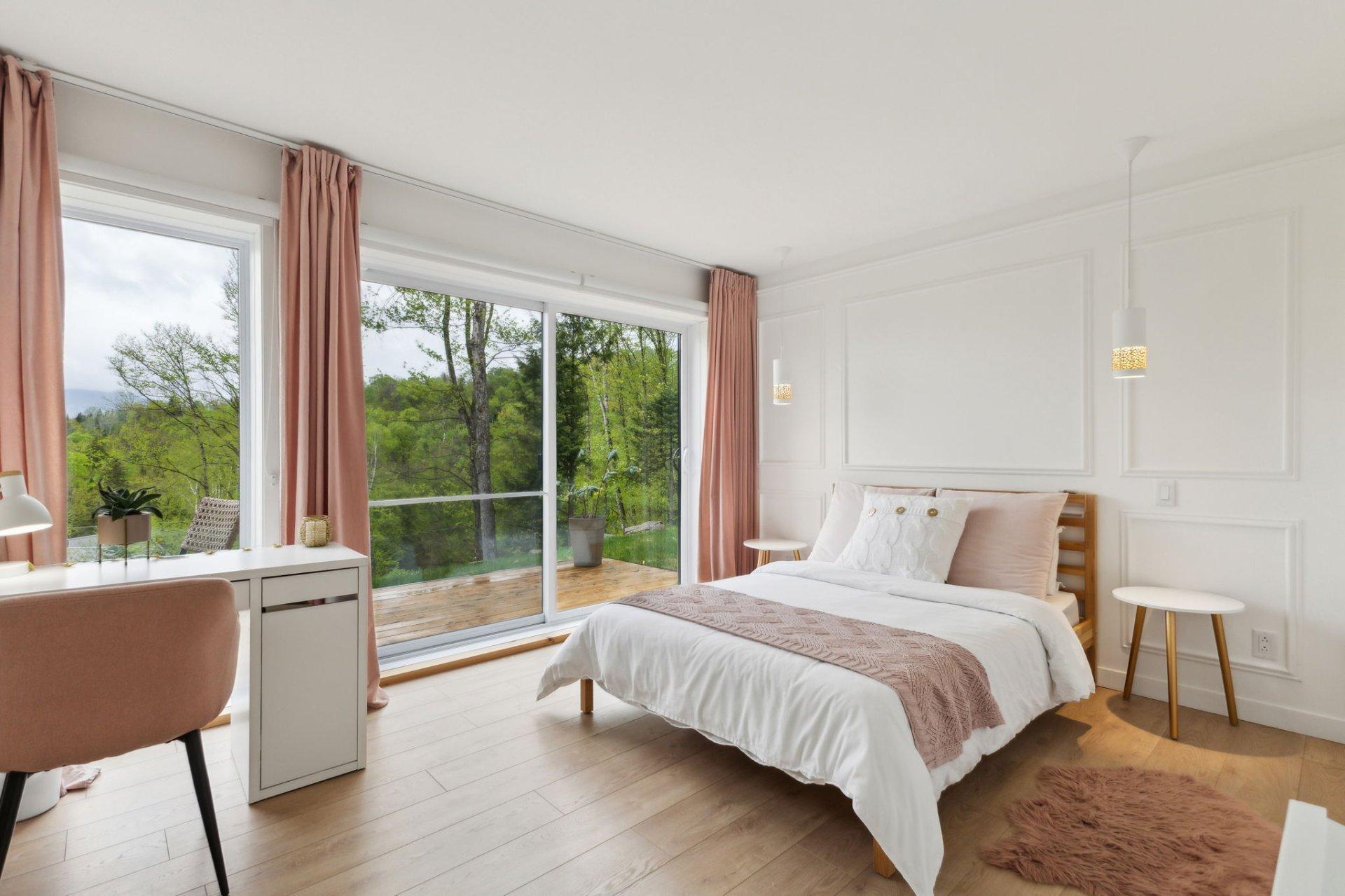 









60


Ch. de Valberg

,
Mont-Tremblant,




QC
J8E0S4

