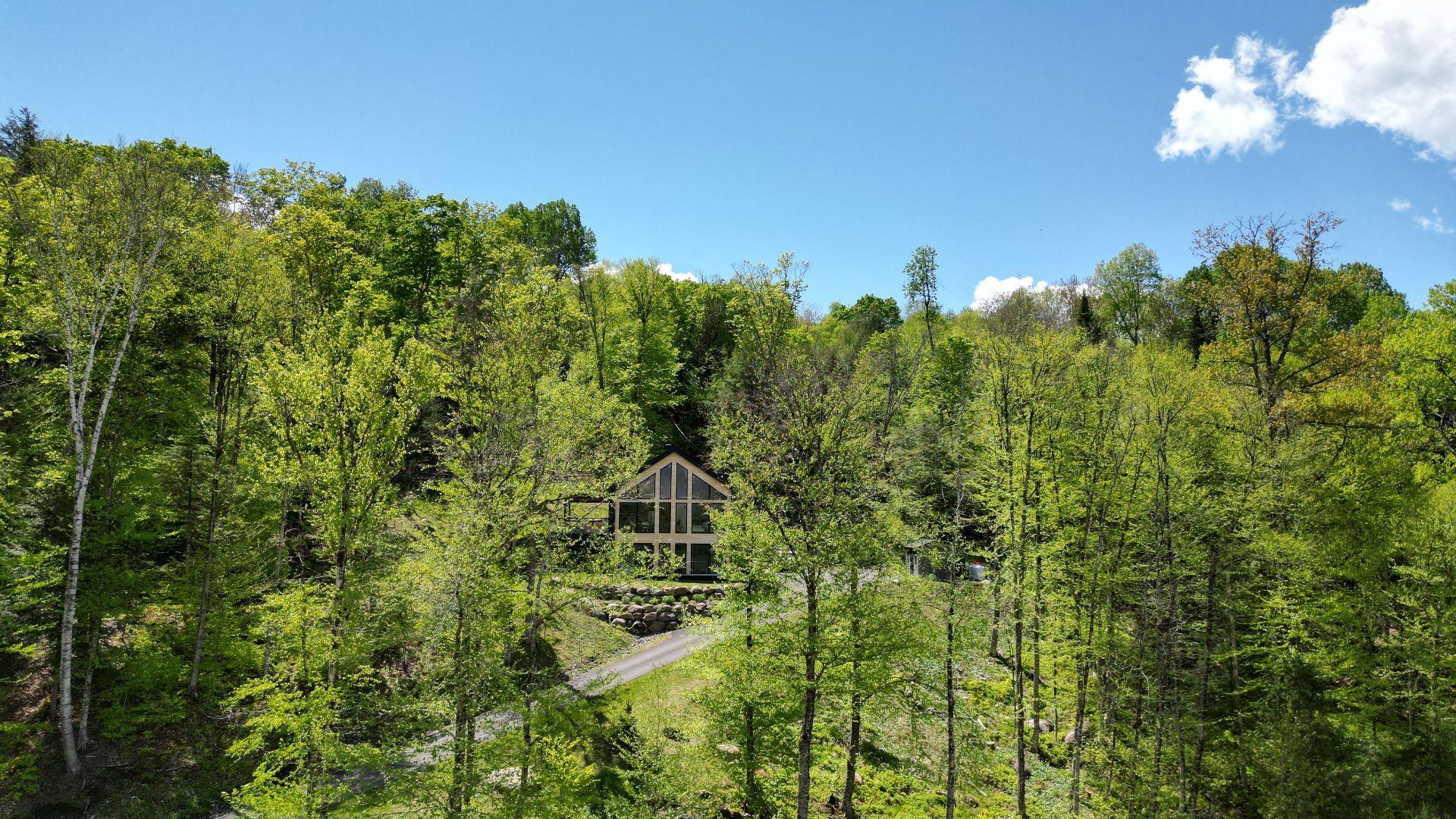 









60


Ch. de Valberg

,
Mont-Tremblant,




QC
J8E0S4

