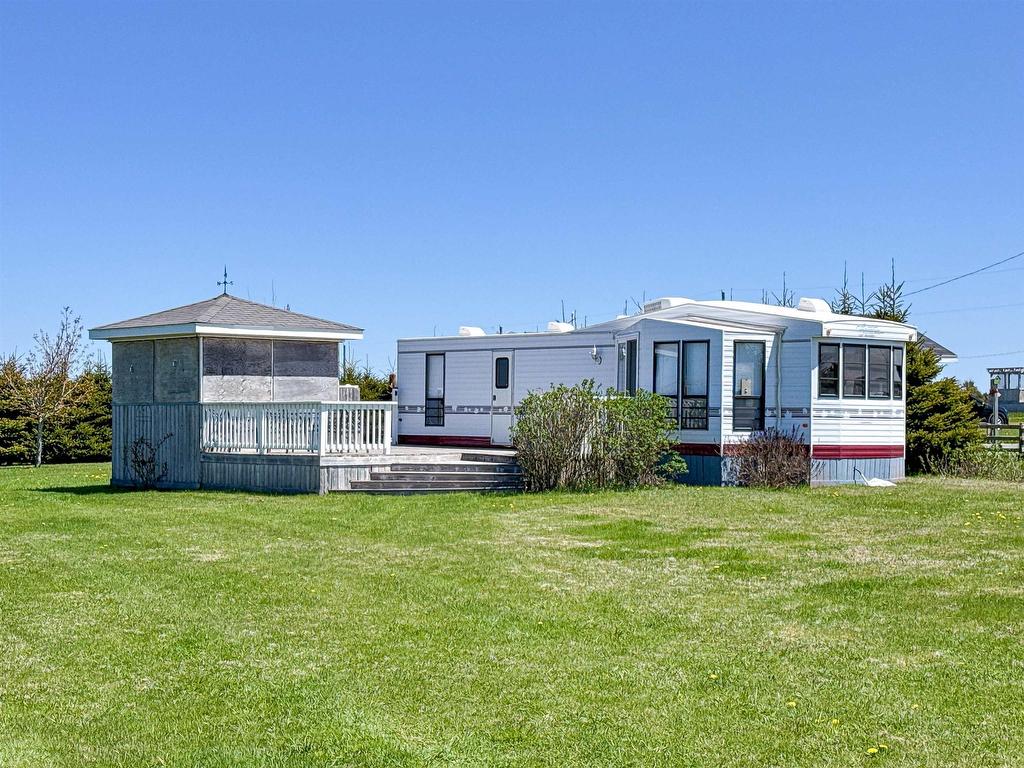 












60 Sweet Pea Lane

,
Darnley,







PE
C0B 1M0

