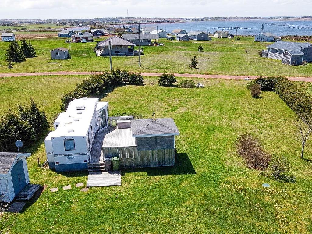 












60 Sweet Pea Lane

,
Darnley,







PE
C0B 1M0

