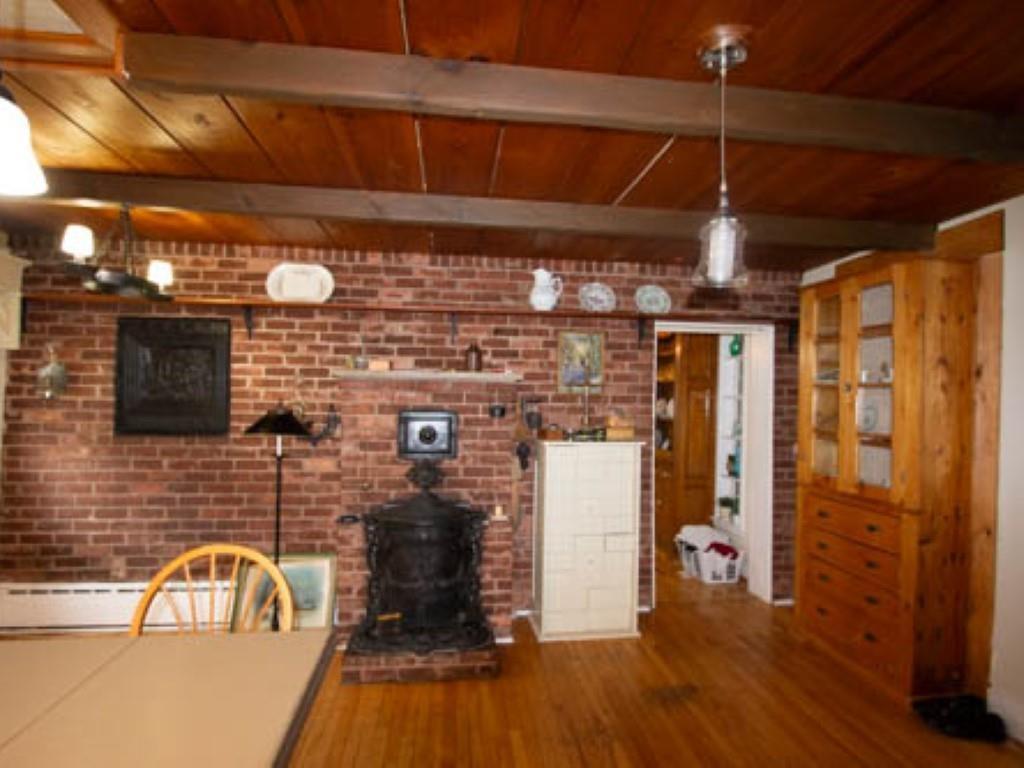 












288 Notre Dame Street

,
Summerside,




PE
C1N 1S3

