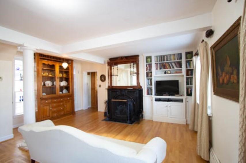 












288 Notre Dame Street

,
Summerside,




PE
C1N 1S3

