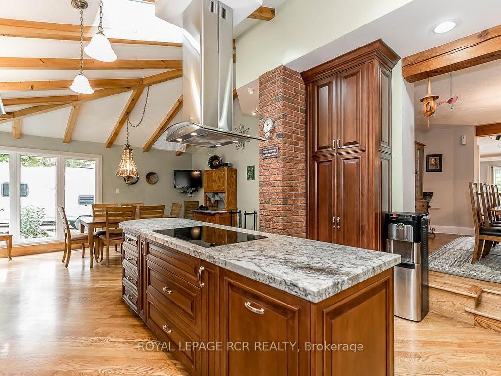 









16365


Bathurst

Street,
Newmarket,




ON
L3X 1Z8

