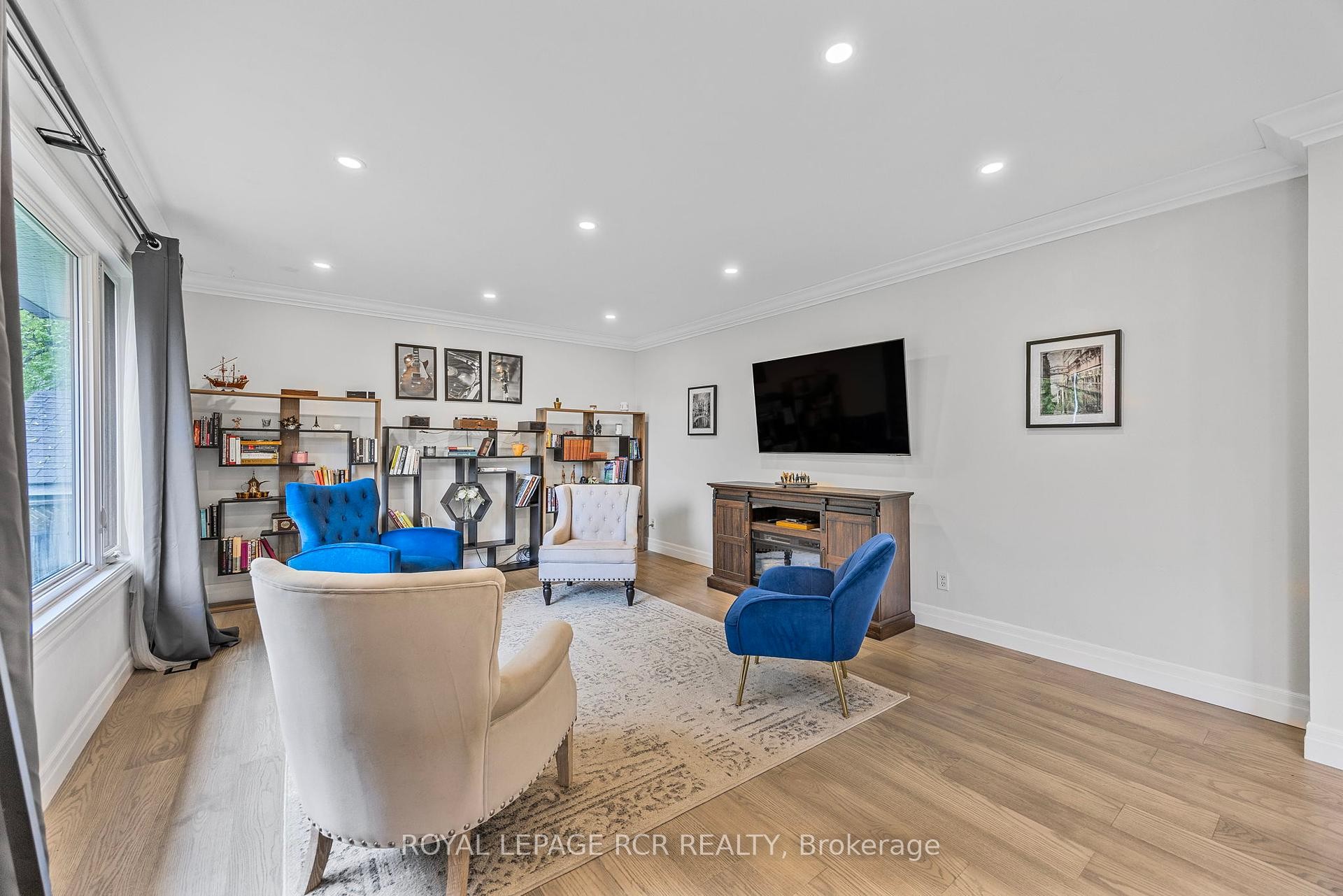 









61


William

Street East,
Caledon,




ON
L7K 1N7

